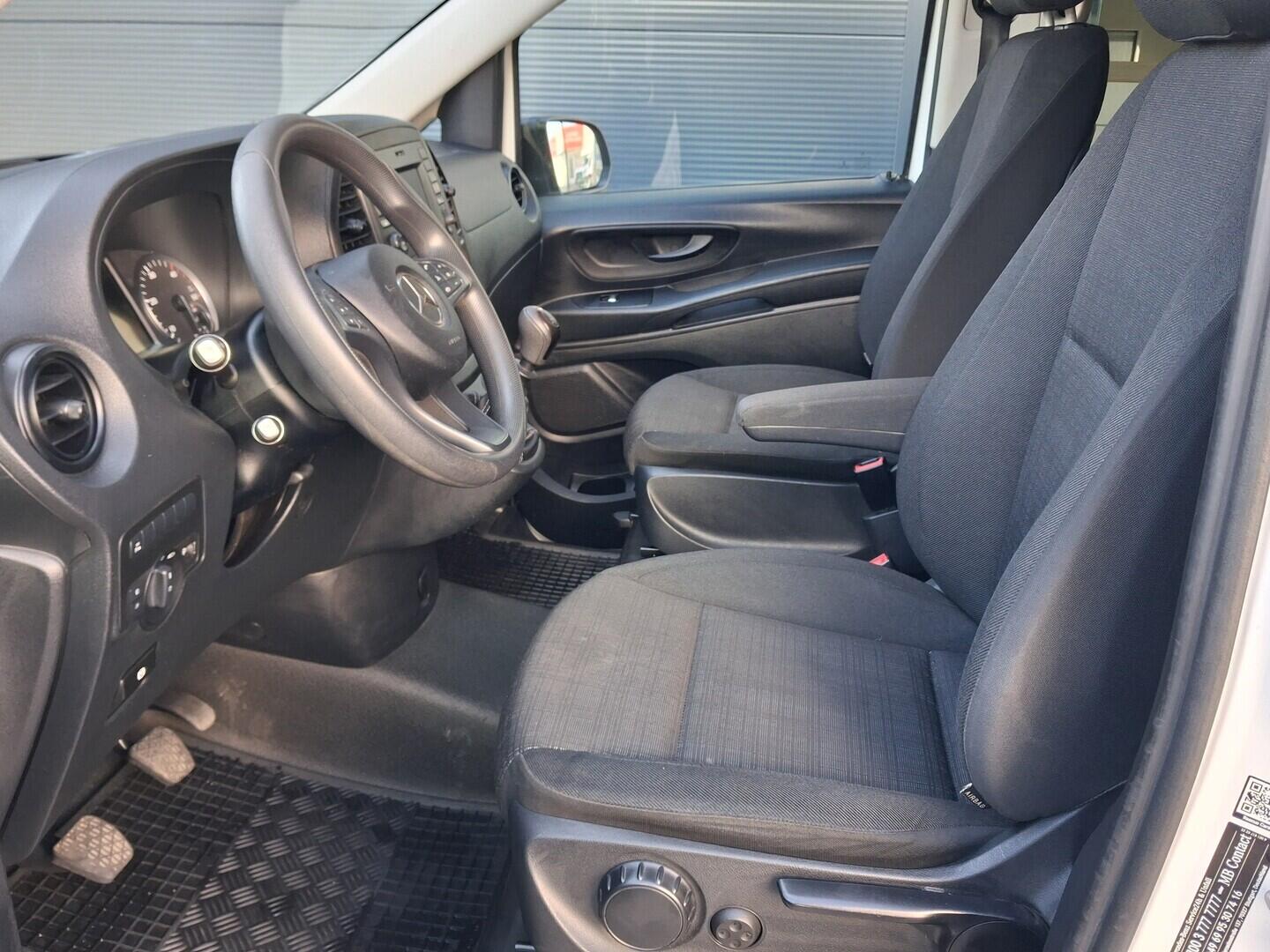 OM190V02695_20.webp_VITO Tourer 2.1 CDi 100 kW manuál