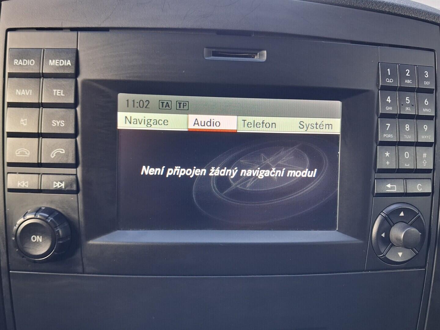 OM190V02695_26.webp_VITO Tourer 2.1 CDi 100 kW manuál