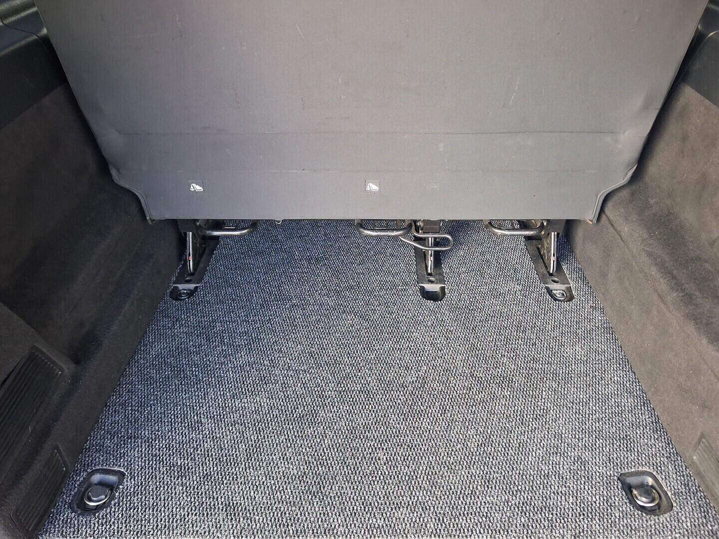 OM190V02695_32.webp_VITO Tourer 2.1 CDi 100 kW manuál