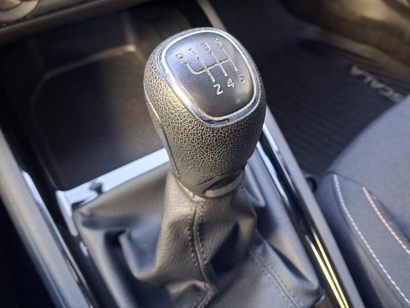 OM190V02696_29.webp_SCALA Ambition 1.0 TSI 81 kW manuál, DPH