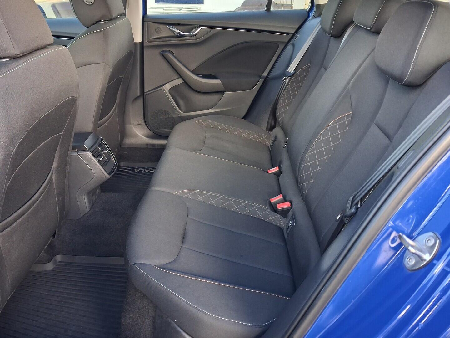 OM190V02696_30.webp_SCALA Ambition 1.0 TSI 81 kW manuál, DPH