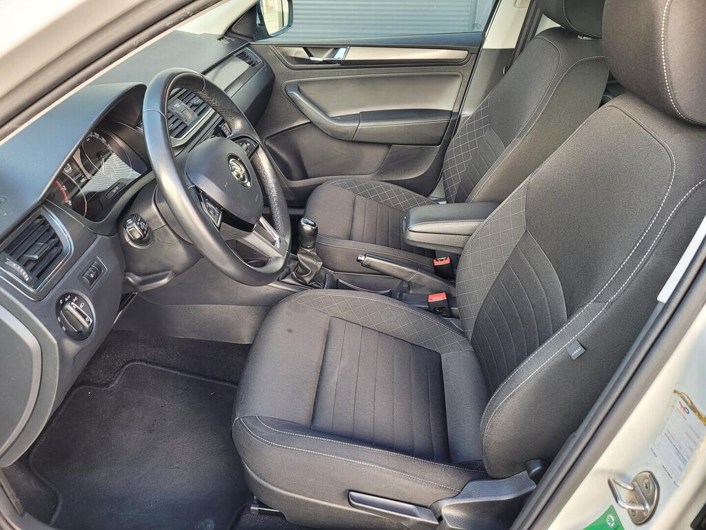 OM190V02701_20.webp_RAPID Style Plus 1.0 TSI 81 kW manuál