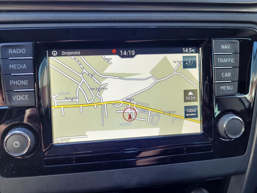 OM190V02701_24.webp_RAPID Style Plus 1.0 TSI 81 kW manuál