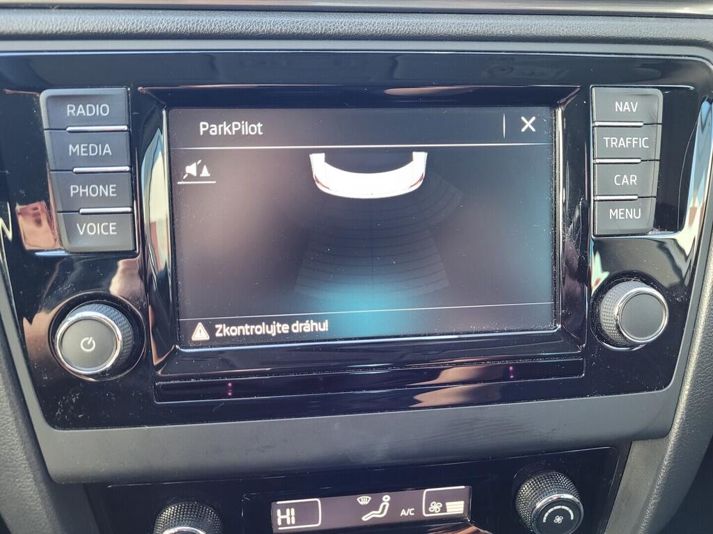 OM190V02701_27.webp_RAPID Style Plus 1.0 TSI 81 kW manuál