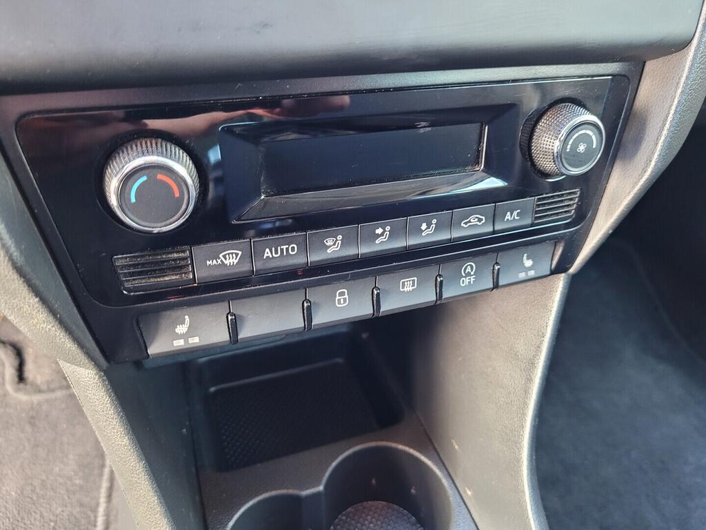 OM190V02701_28.webp_RAPID Style Plus 1.0 TSI 81 kW manuál