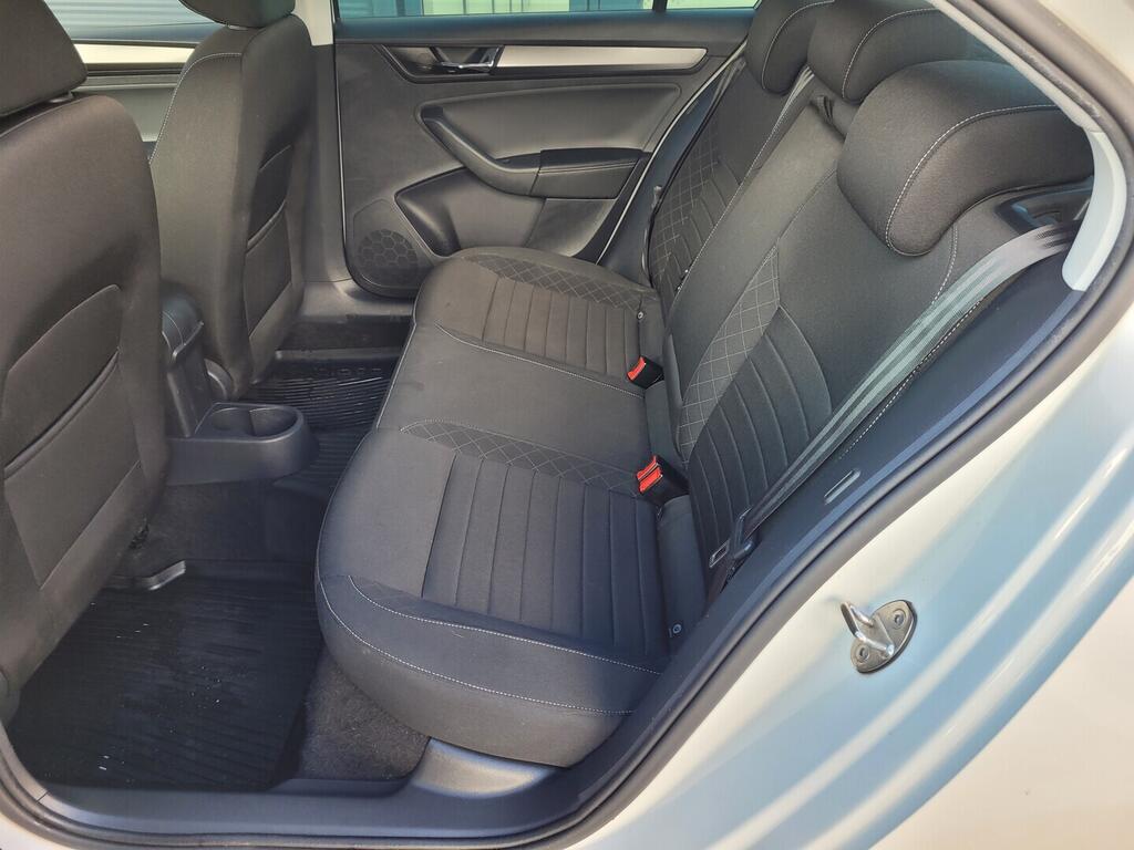 OM190V02701_30.webp_RAPID Style Plus 1.0 TSI 81 kW manuál