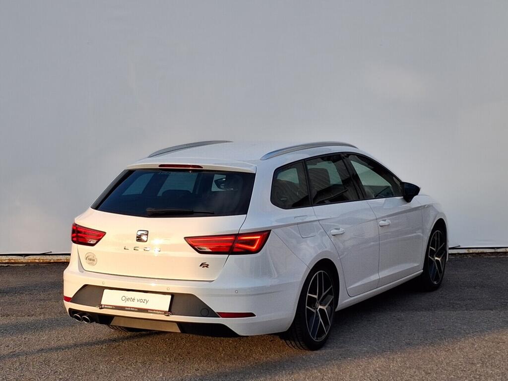 OM190V02703_11.webp_LEON ST FR 1.5 TSI 96 kW manuál