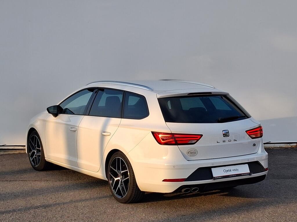 OM190V02703_15.webp_LEON ST FR 1.5 TSI 96 kW manuál