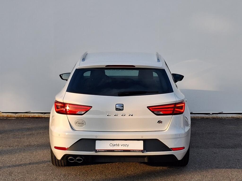 OM190V02703_17.webp_LEON ST FR 1.5 TSI 96 kW manuál