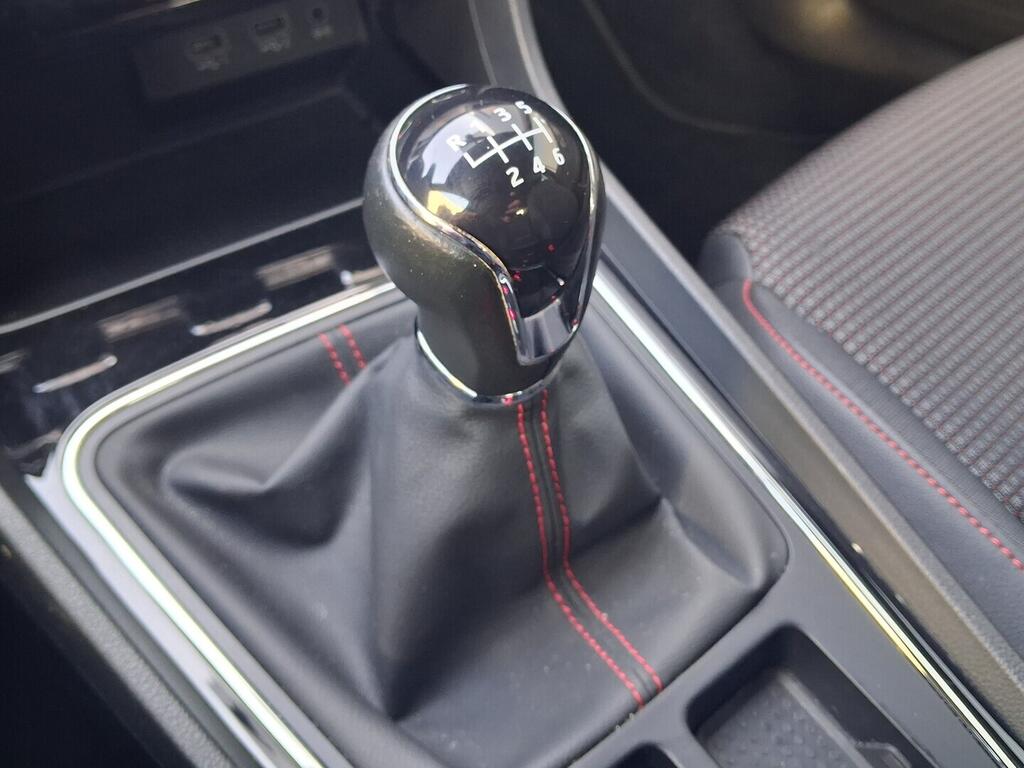 OM190V02703_30.webp_LEON ST FR 1.5 TSI 96 kW manuál