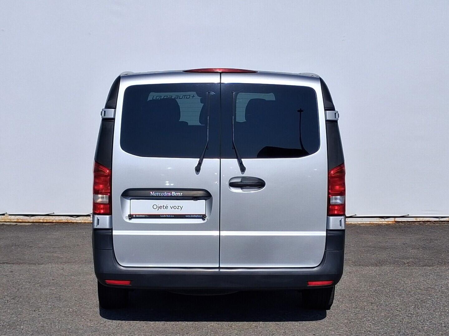 OM190V02705_17.webp_VITO  2.1 CDi 120 kW manuál