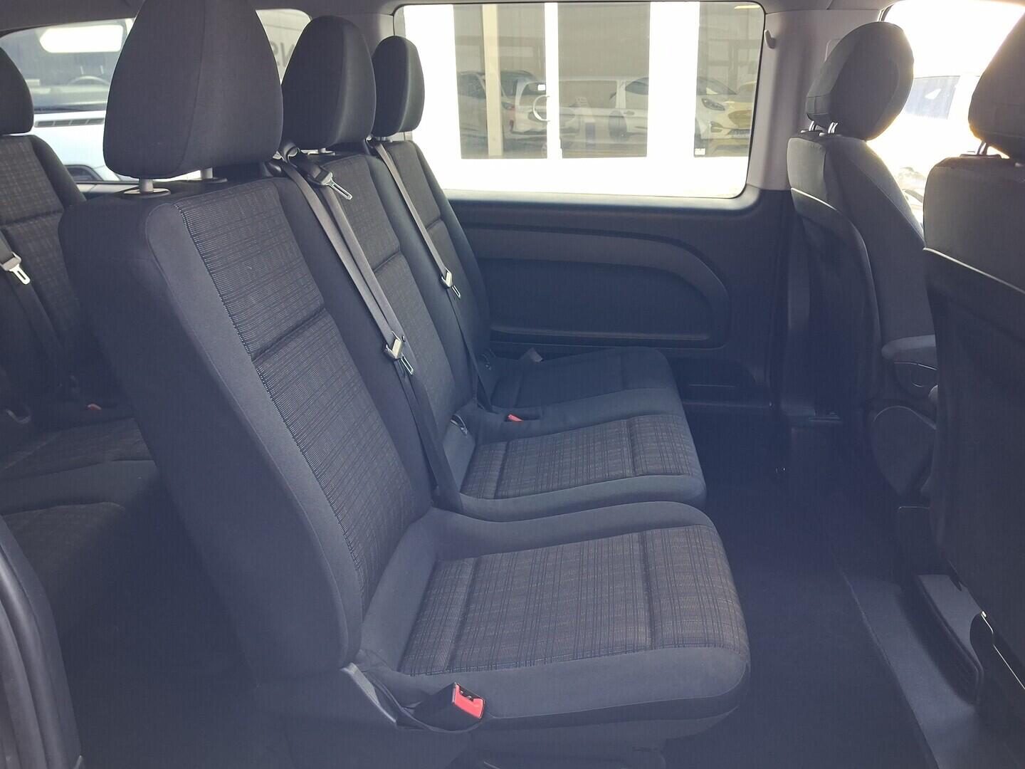 OM190V02705_29.webp_VITO  2.1 CDi 120 kW manuál