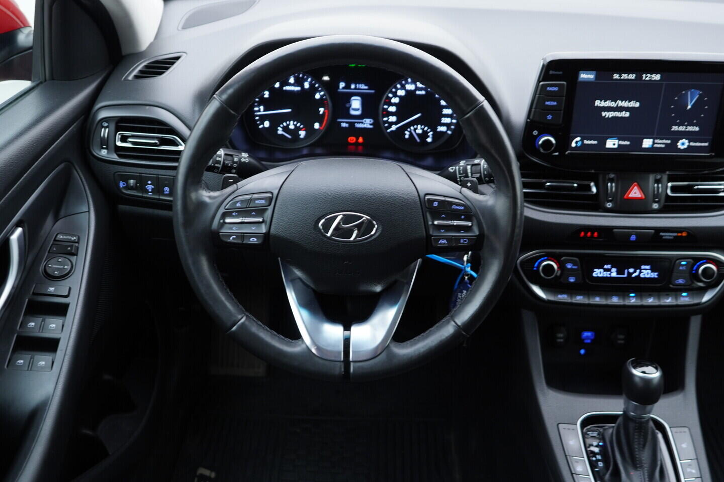 OM190V02709_26.webp_I30 SMART 1.5  117 kW automat, DPH