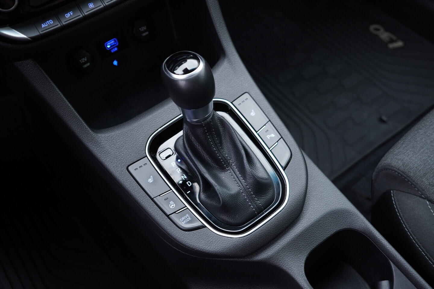 OM190V02709_31.webp_I30 SMART 1.5  117 kW automat, DPH