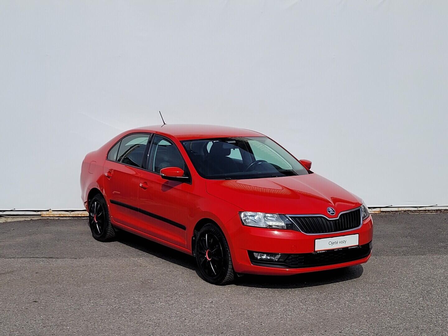 OM190V02717_14.webp_RAPID Monte Carlo 1.0 TSI 70 kW manuál