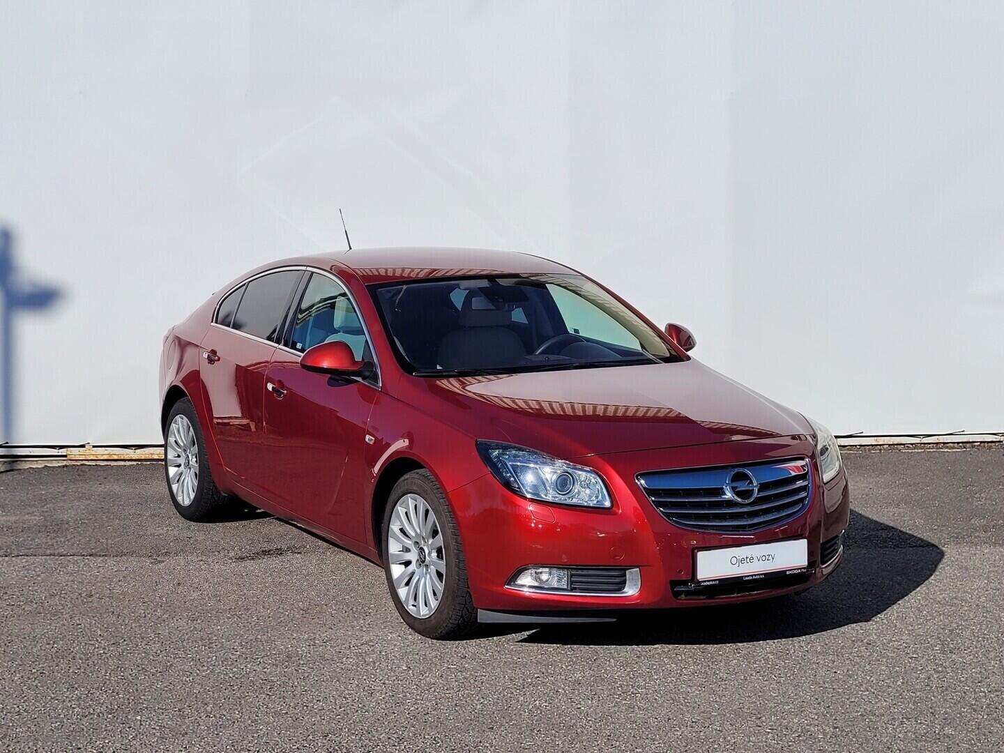 OM190V02720_14.webp_INSIGNIA  1.8 ECO-TECH 103 kW manuál