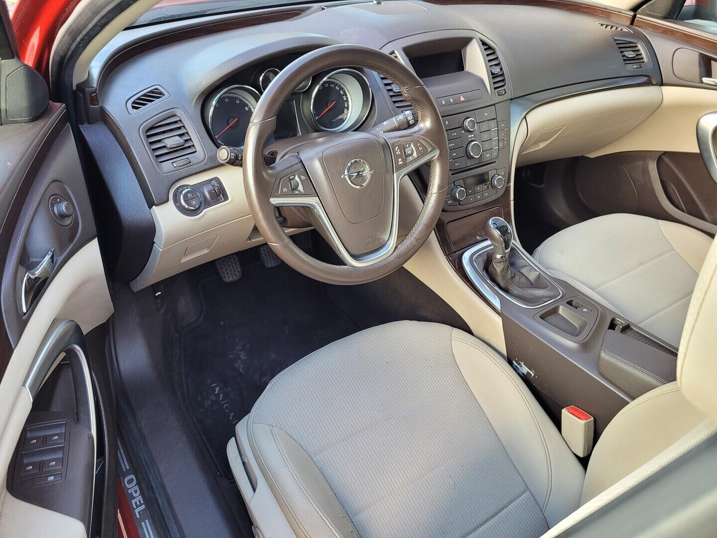 OM190V02720_19.webp_INSIGNIA  1.8 ECO-TECH 103 kW manuál