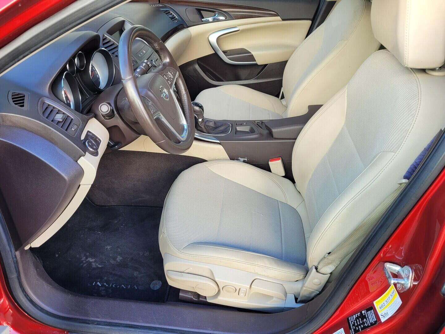 OM190V02720_20.webp_INSIGNIA  1.8 ECO-TECH 103 kW manuál