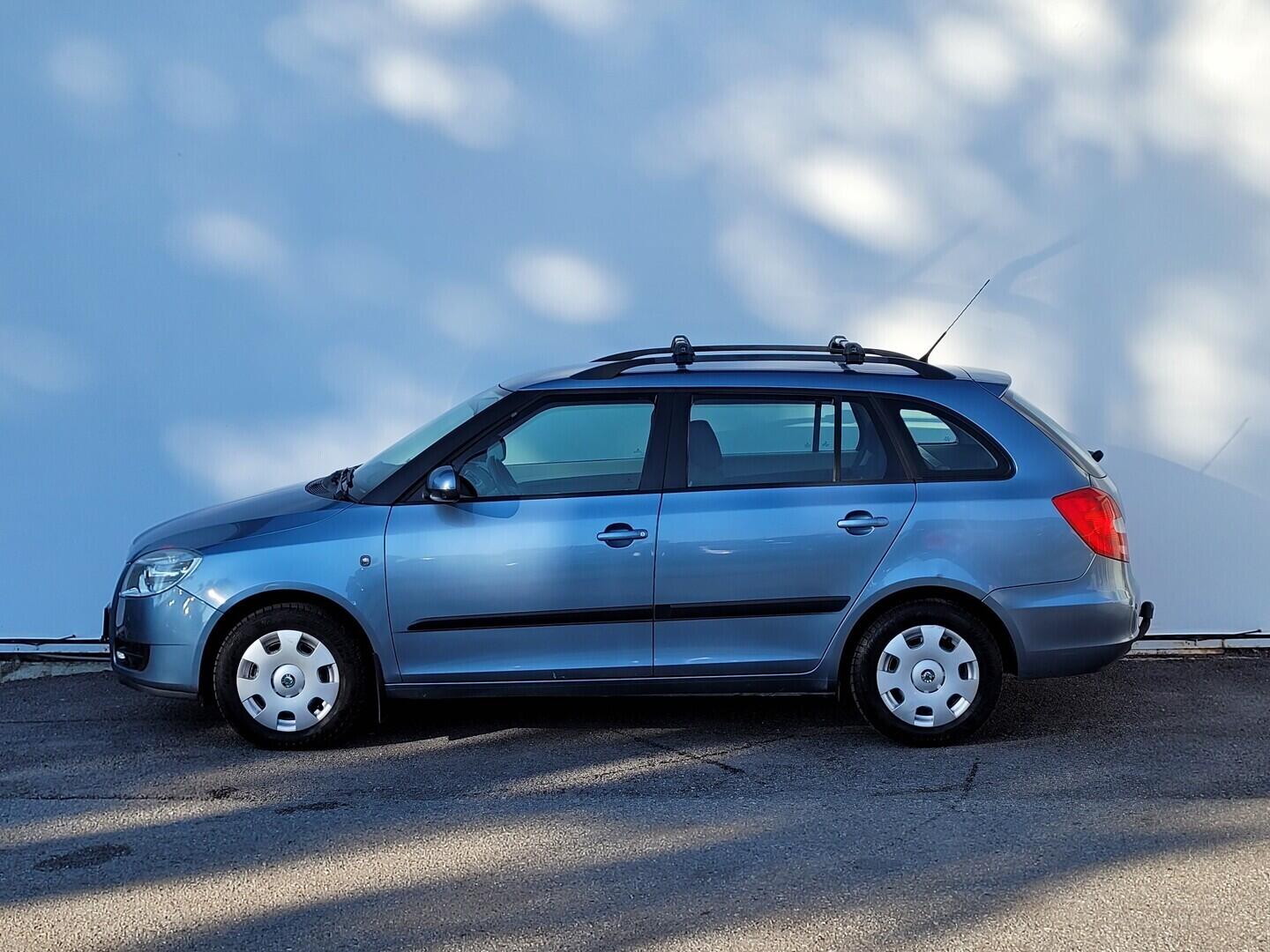 OM190V02721_12.webp_FABIA Elegance 1.4 MPI 63 kW manuál