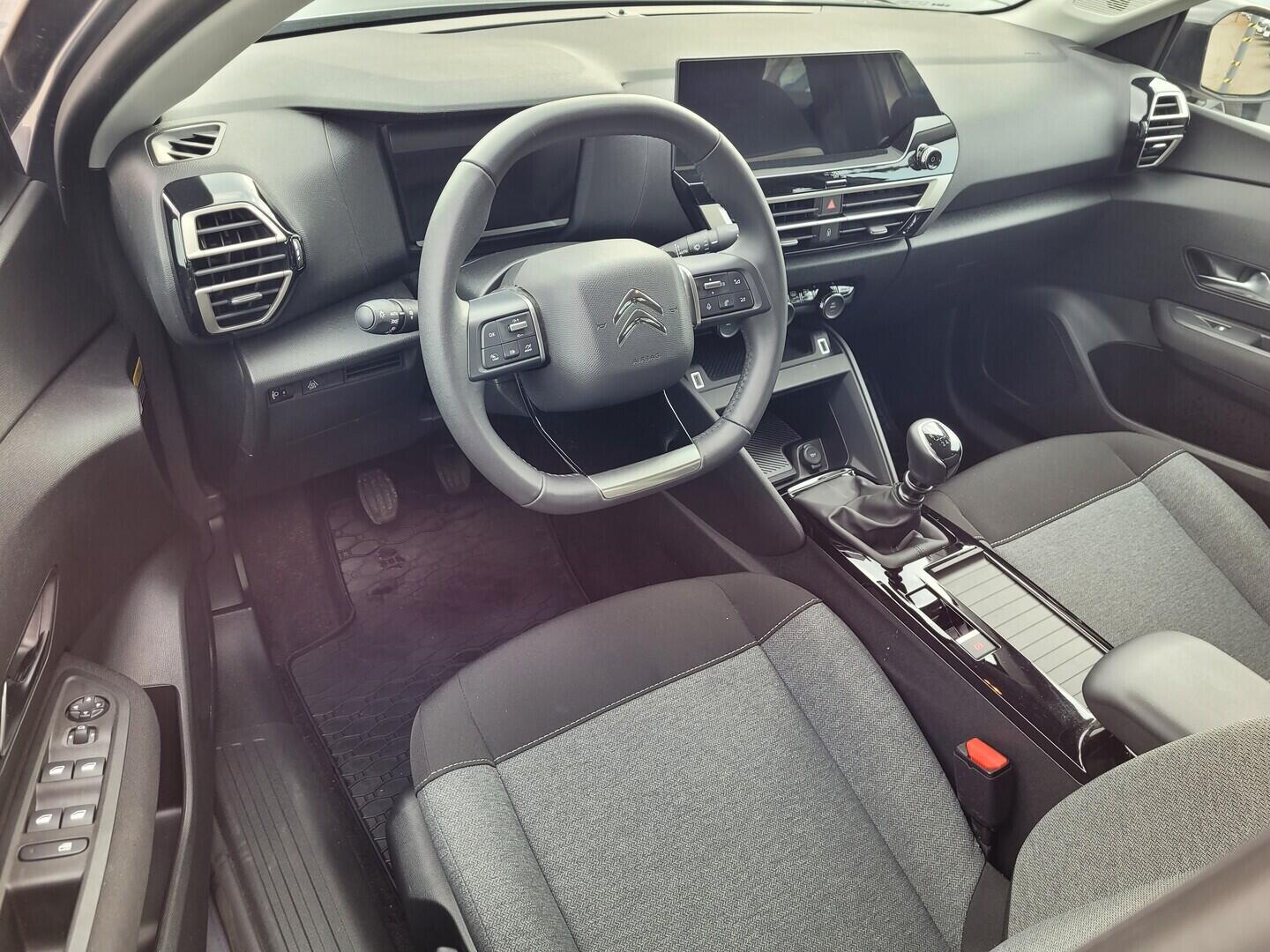 OM190V02722_19.webp_C4 You 1.2 1.2 PureTech 74 kW manuál