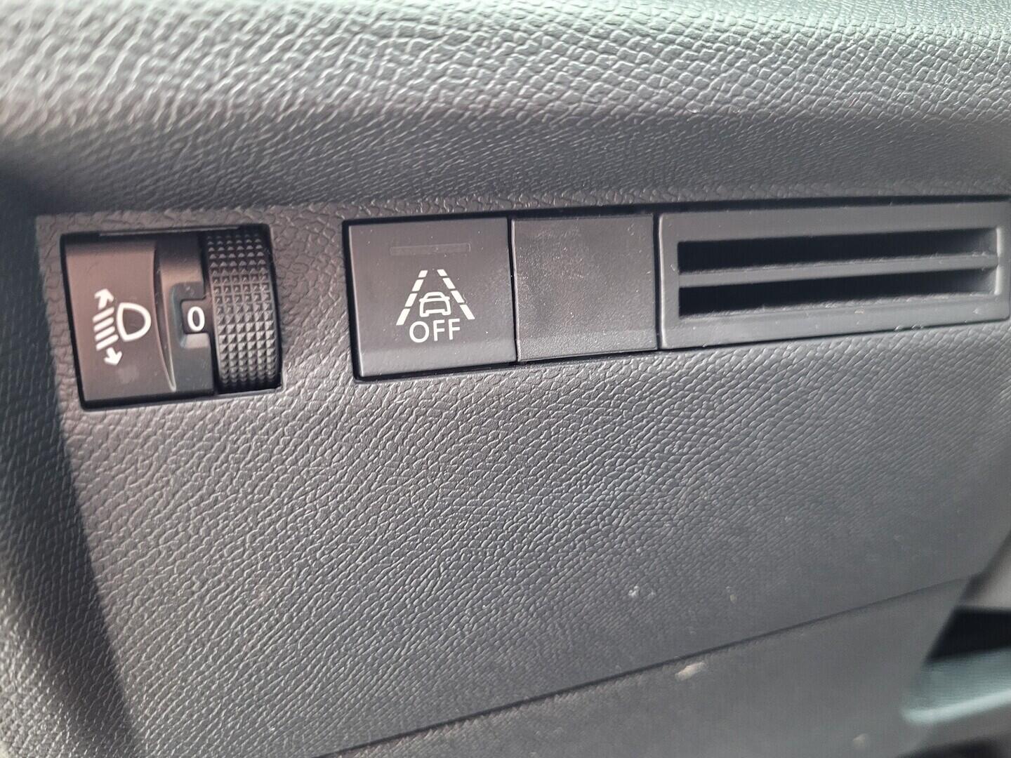 OM190V02722_22.webp_C4 You 1.2 1.2 PureTech 74 kW manuál