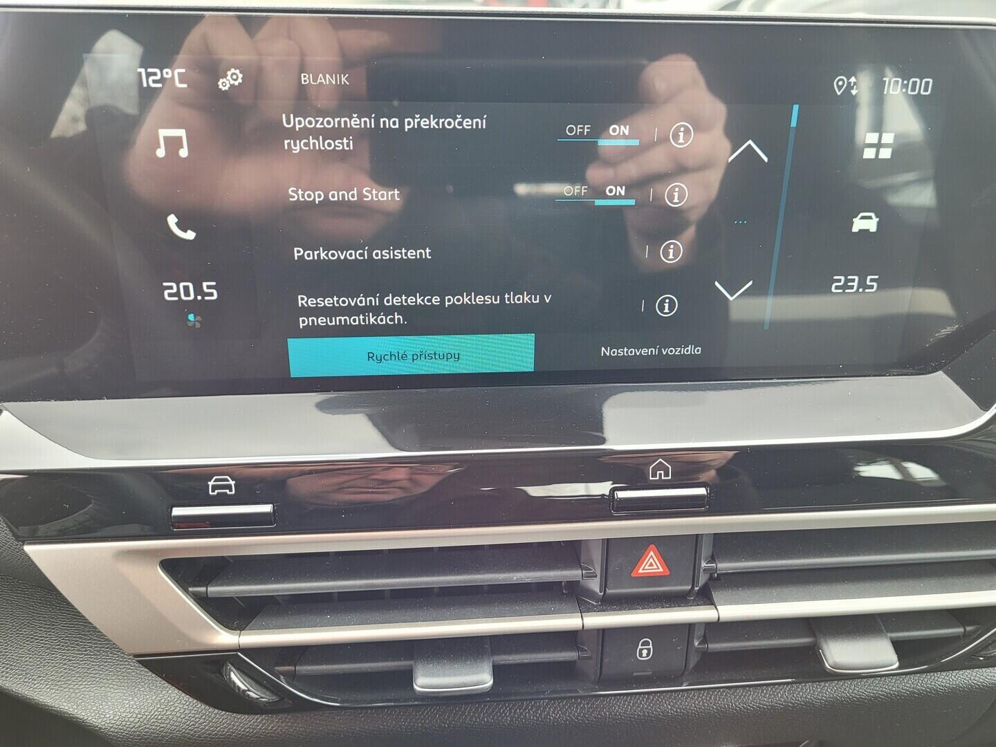OM190V02722_26.webp_C4 You 1.2 1.2 PureTech 74 kW manuál