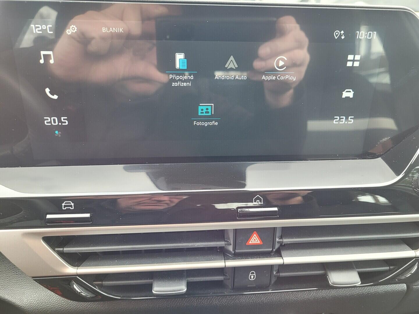 OM190V02722_27.webp_C4 You 1.2 1.2 PureTech 74 kW manuál