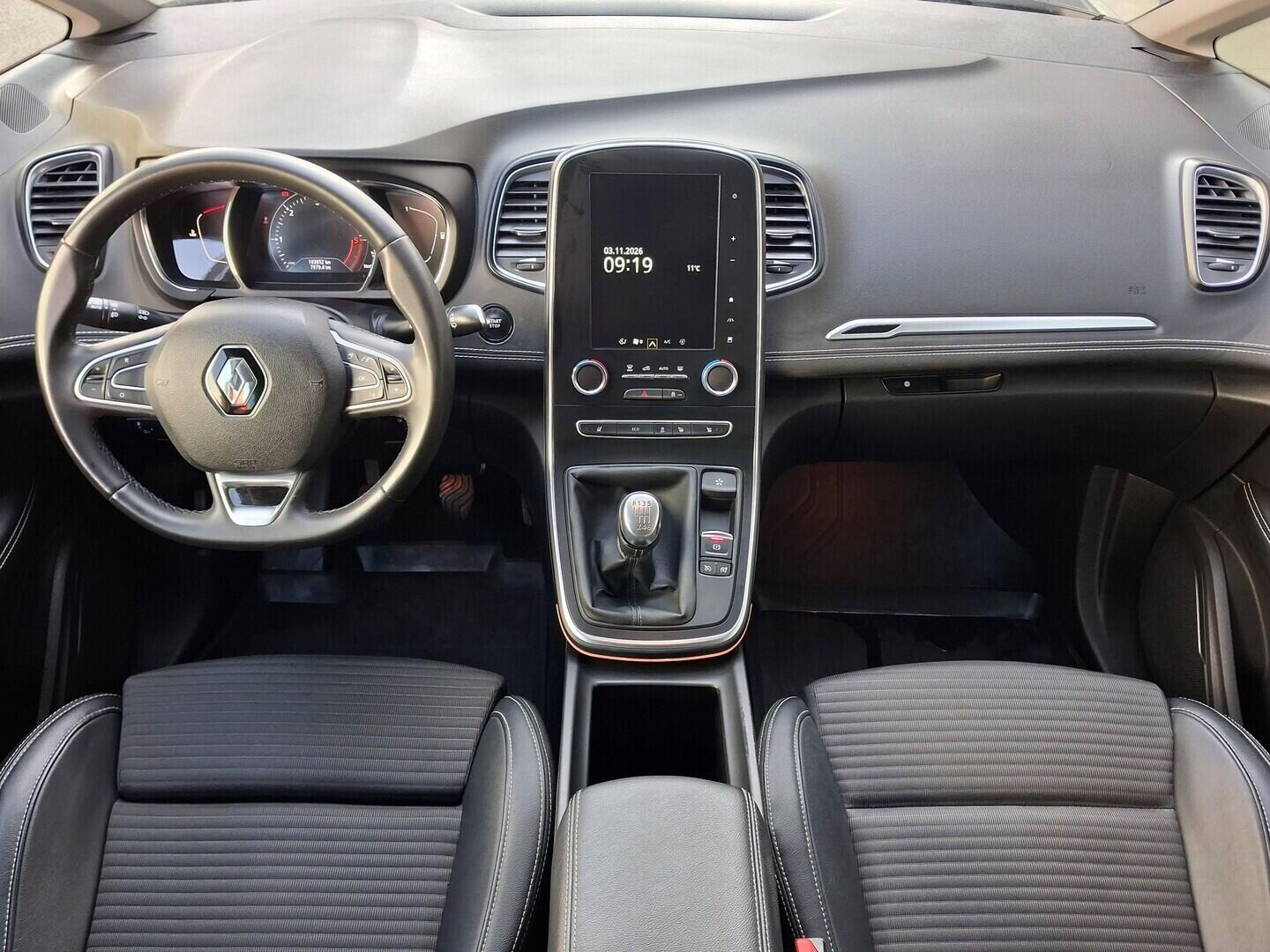 OM190V02726_18.webp_GRAND SCÉNIC Intense 1.8 DCi 88 kW manuál