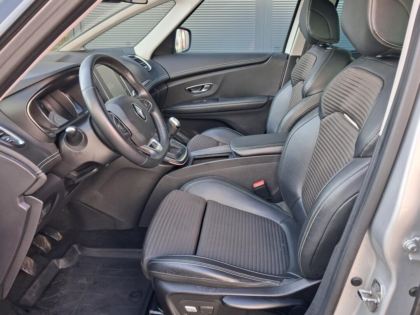 OM190V02726_20.webp_GRAND SCÉNIC Intense 1.8 DCi 88 kW manuál