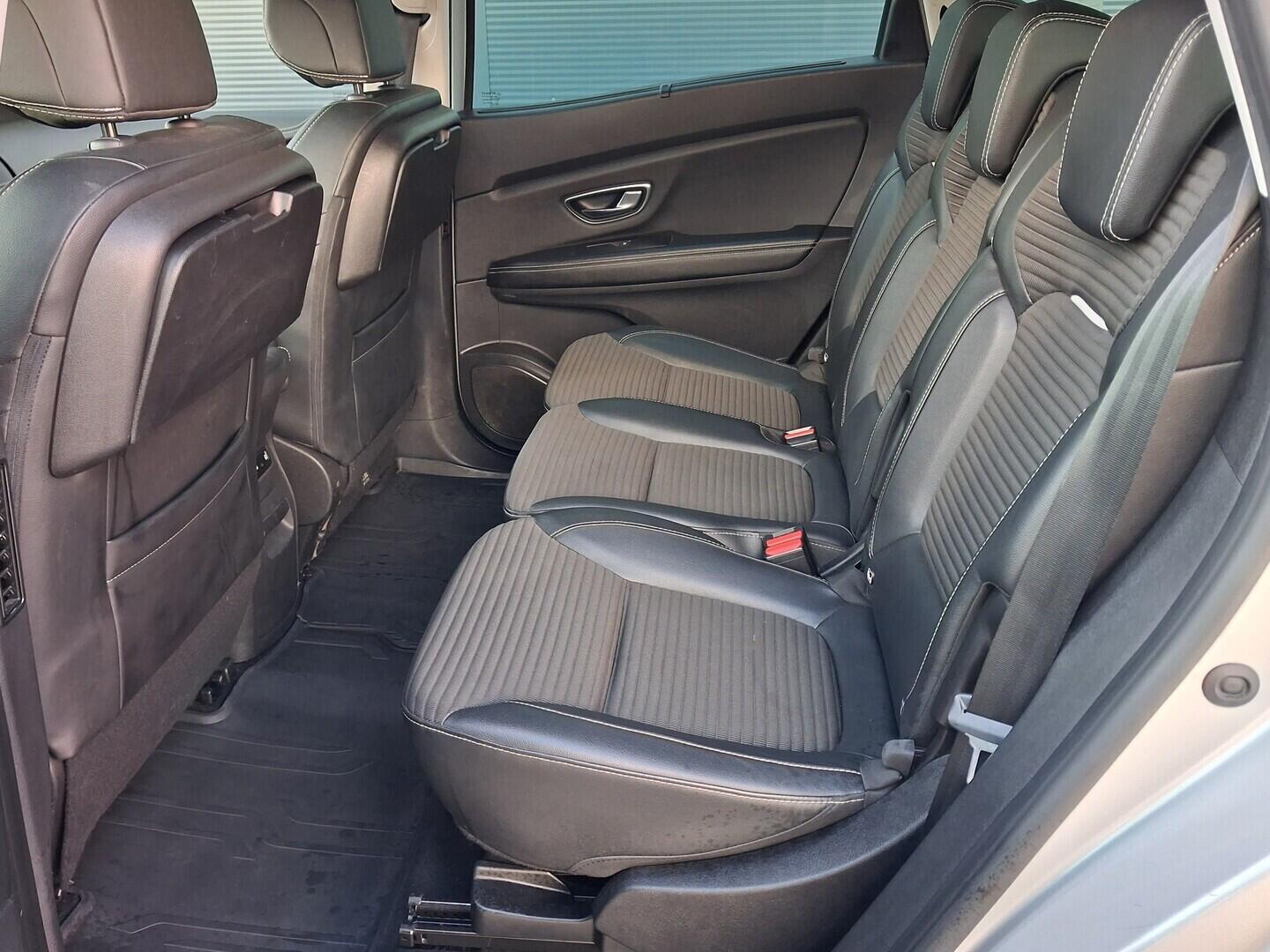 OM190V02726_31.webp_GRAND SCÉNIC Intense 1.8 DCi 88 kW manuál