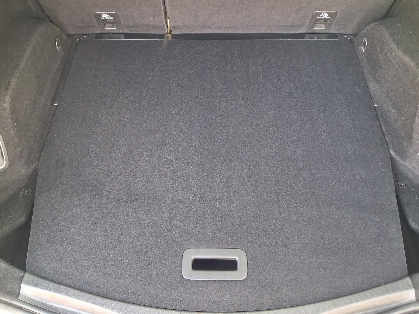 OM190V02726_32.webp_GRAND SCÉNIC Intense 1.8 DCi 88 kW manuál