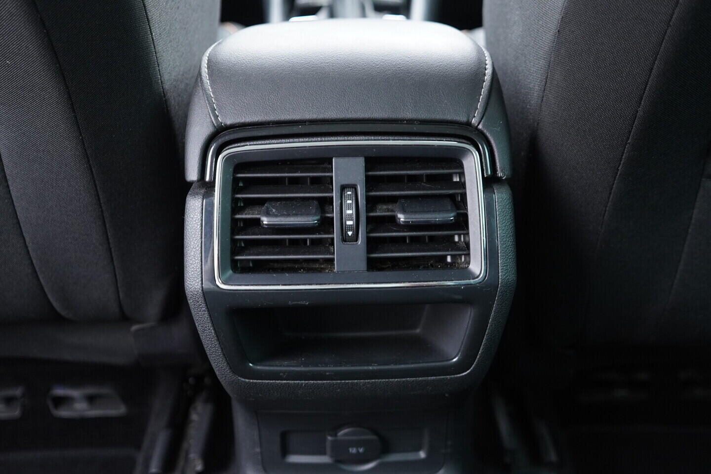 OM190V02729_35.webp_KAROQ Style 1.5 TSI 110 kW automat, DPH