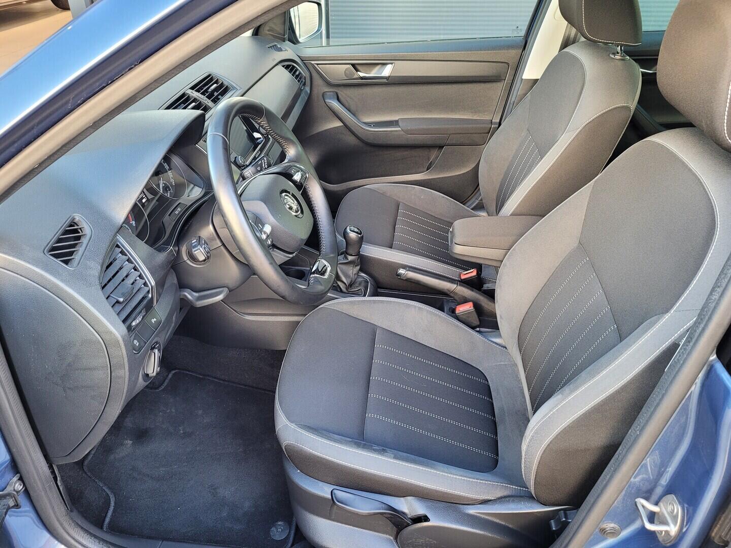 OM190V02731_20.webp_FABIA Style 1.0 TSI 70 kW manuál