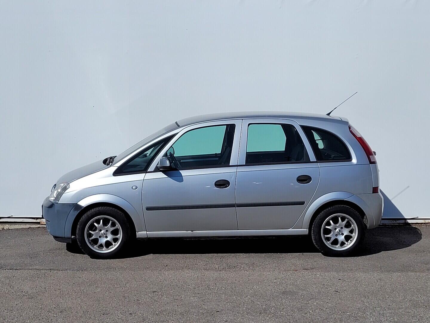 OM190V02734_12.webp_MERIVA  1.6 I 64 kW manuál