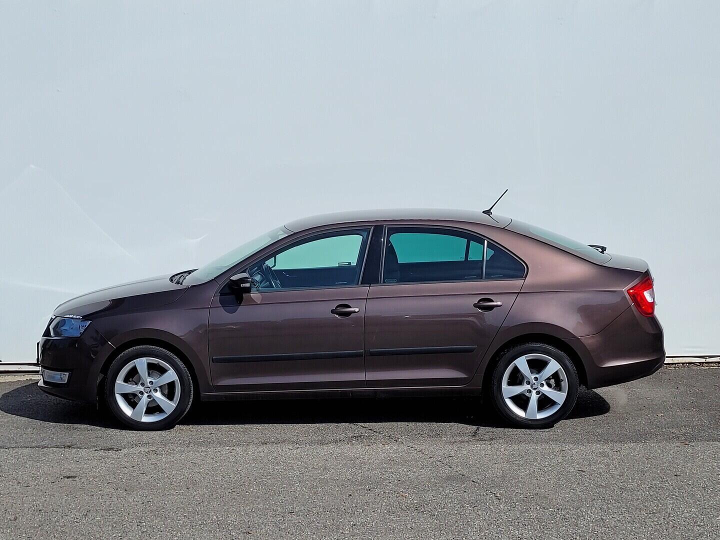 OM190V02739_12.webp_RAPID Ambiente 1.2 TSI 66 kW manuál