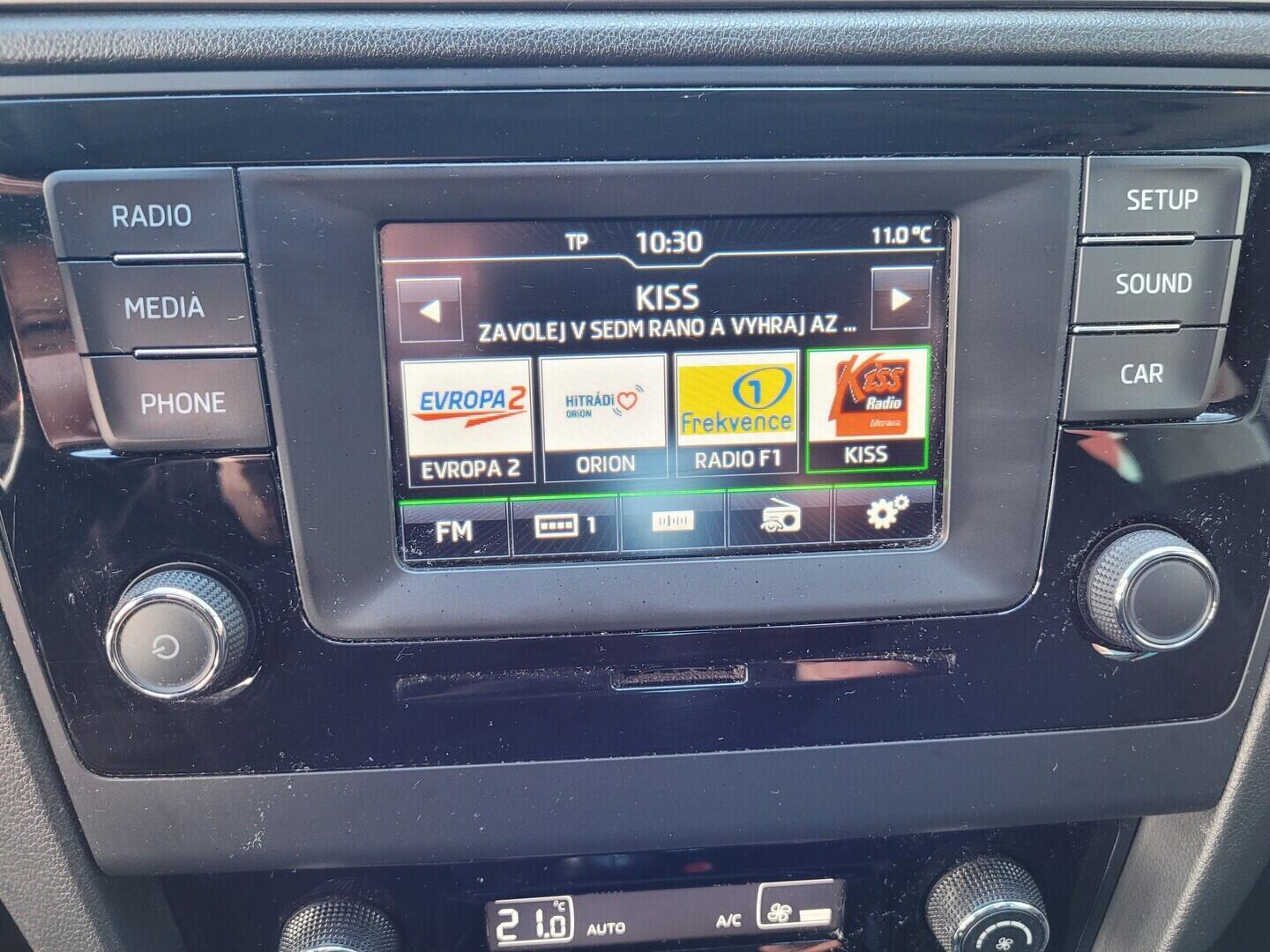 OM190V02739_24.webp_RAPID Ambiente 1.2 TSI 66 kW manuál