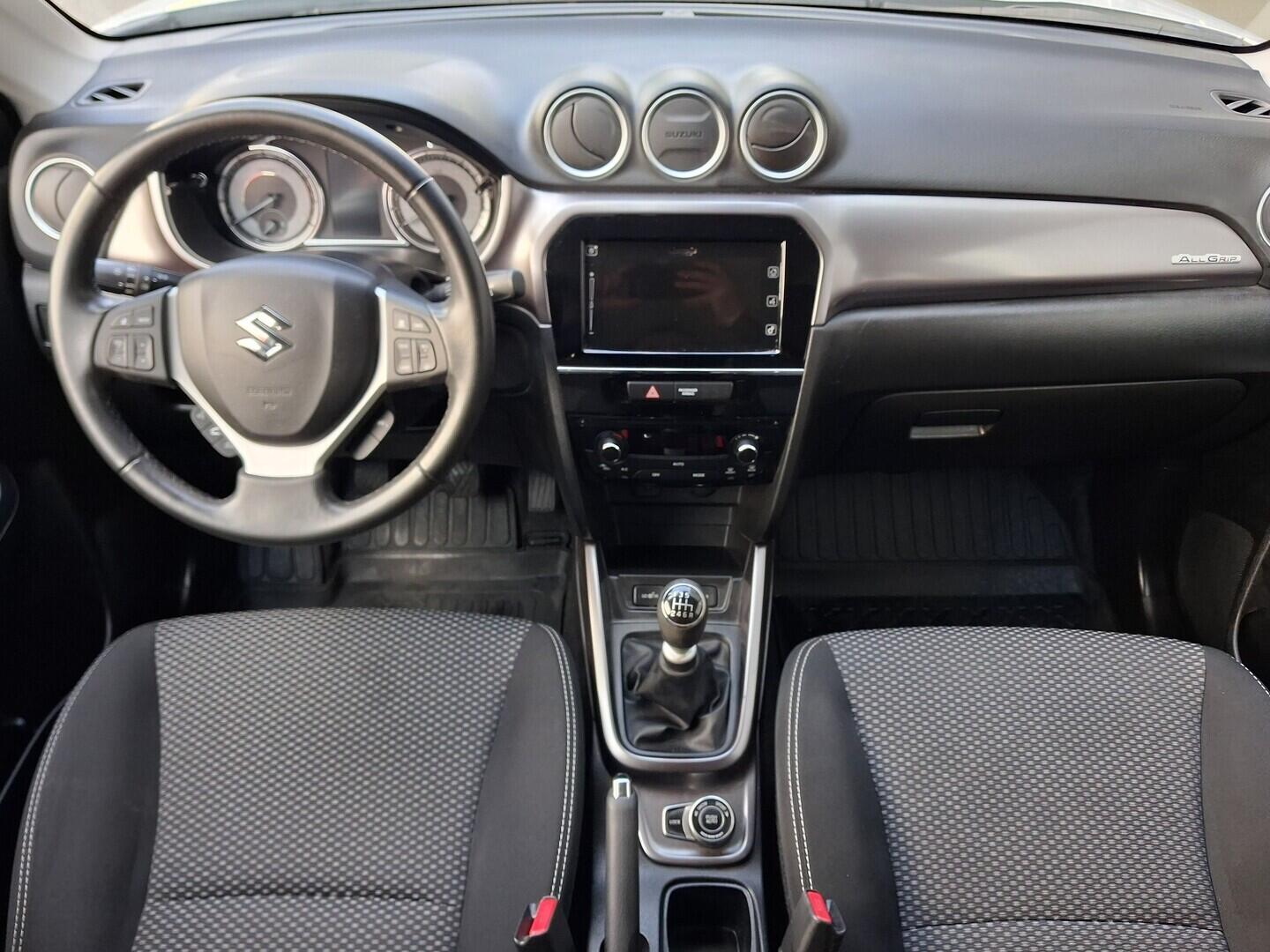 OM190V02740_18.webp_VITARA  1.4 BoosterJet 95 kW manuál