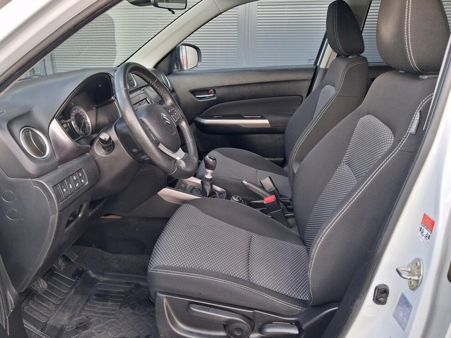 OM190V02740_20.webp_VITARA  1.4 BoosterJet 95 kW manuál