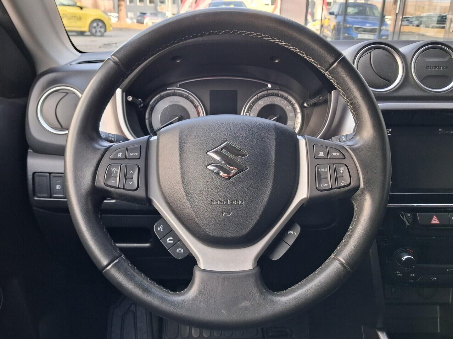 OM190V02740_23.webp_VITARA  1.4 BoosterJet 95 kW manuál