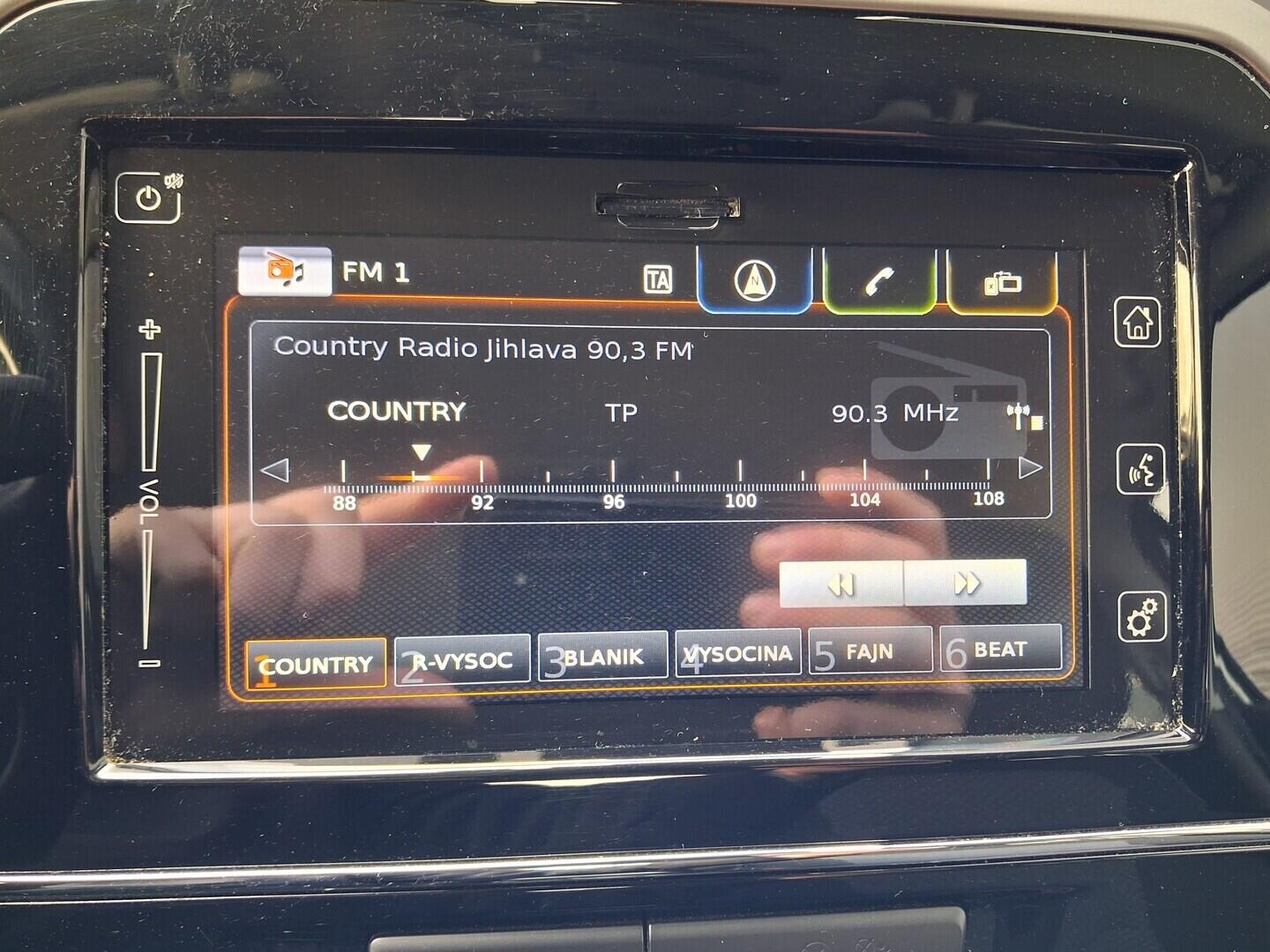 OM190V02740_24.webp_VITARA  1.4 BoosterJet 95 kW manuál