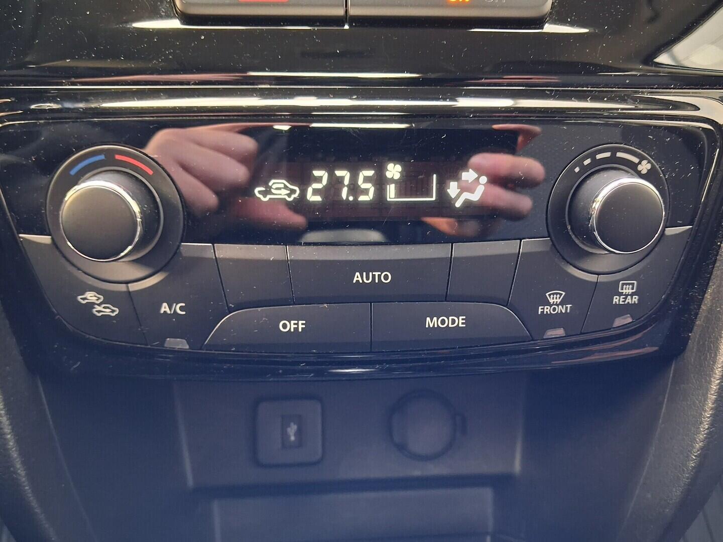 OM190V02740_29.webp_VITARA  1.4 BoosterJet 95 kW manuál