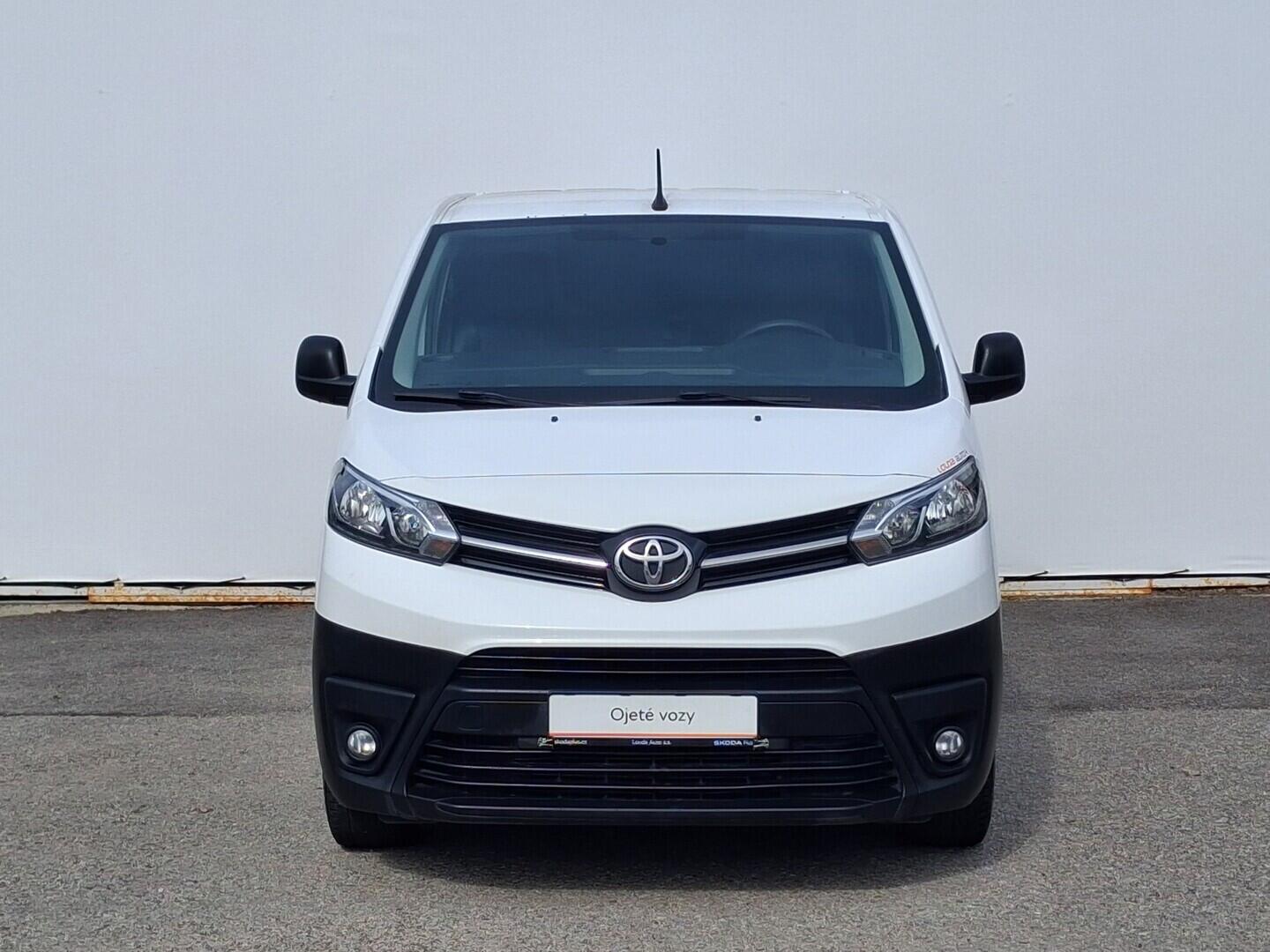 OM190V02744_13.webp_PROACE  2.0 D-4D 90 kW manuál, DPH