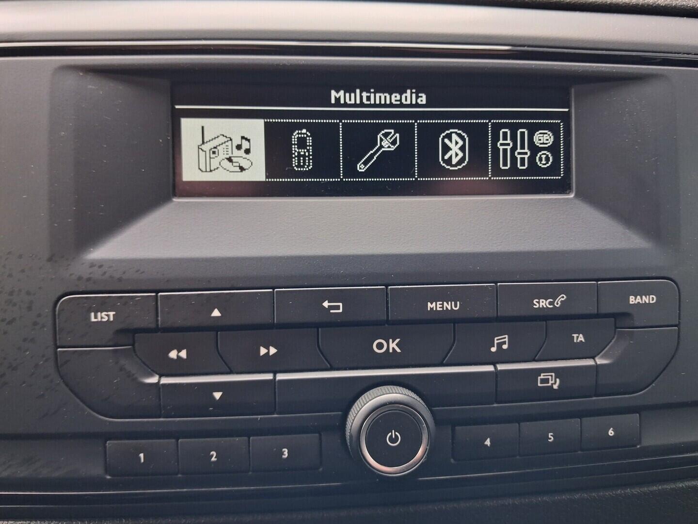 OM190V02744_25.webp_PROACE  2.0 D-4D 90 kW manuál, DPH