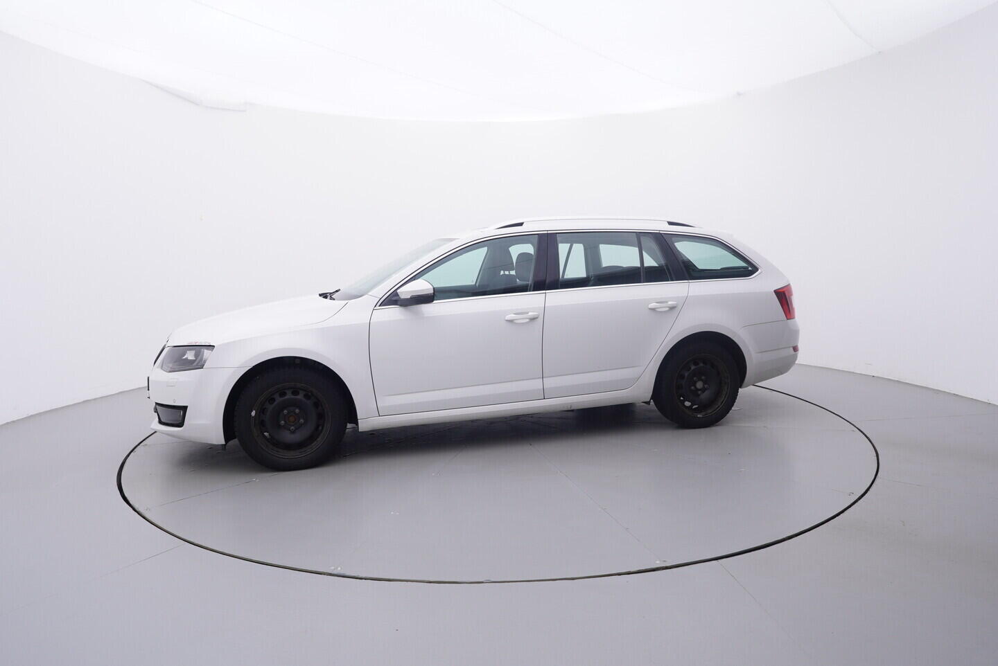 OM190V02749_11.webp_OCTAVIA Elegance 1.2 TSI 77 kW manuál