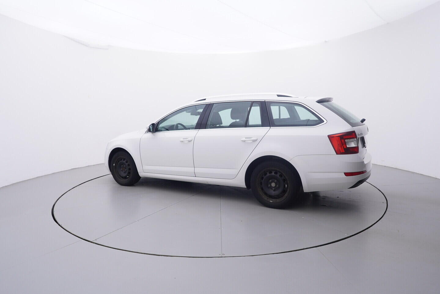 OM190V02749_12.webp_OCTAVIA Elegance 1.2 TSI 77 kW manuál