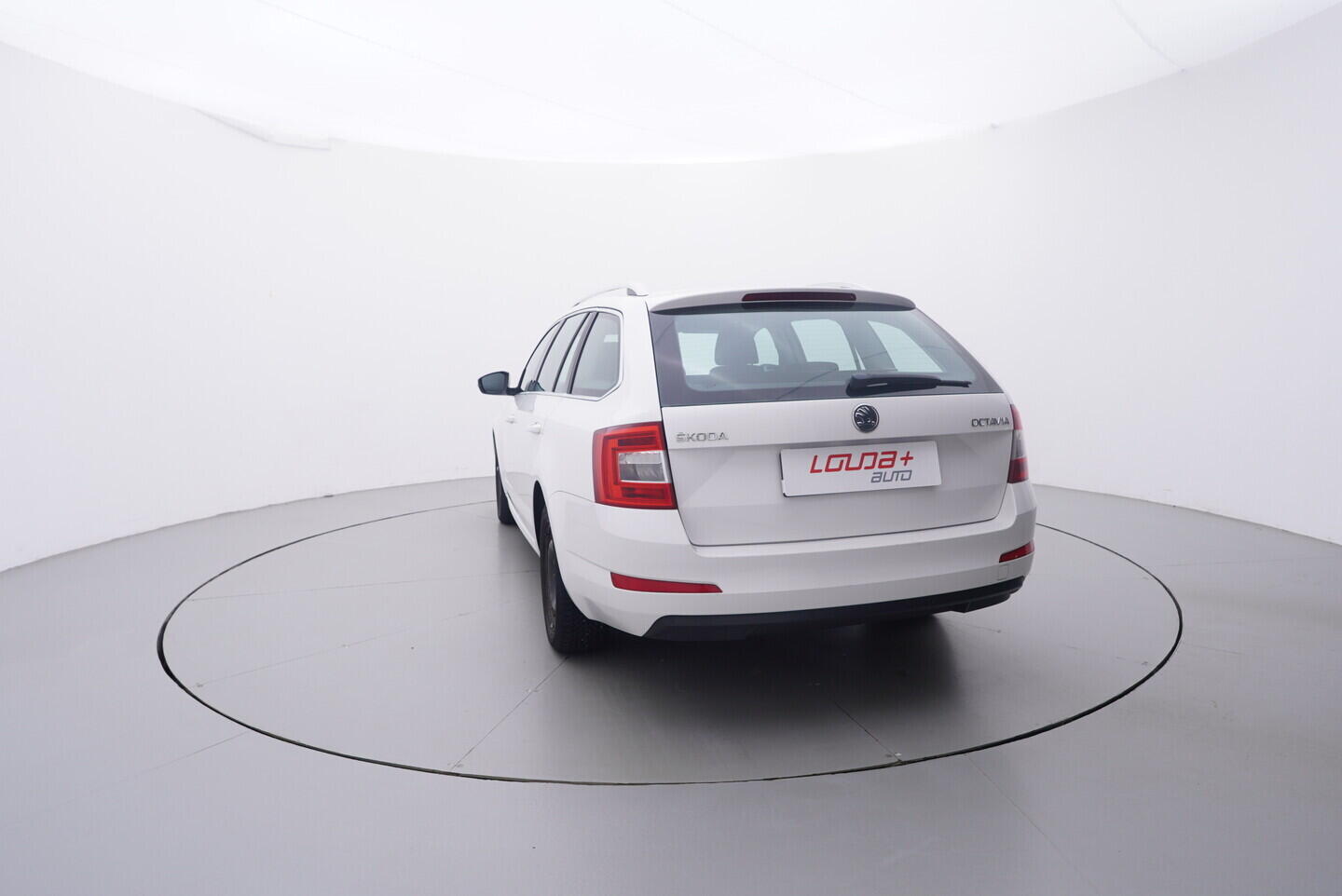 OM190V02749_13.webp_OCTAVIA Elegance 1.2 TSI 77 kW manuál