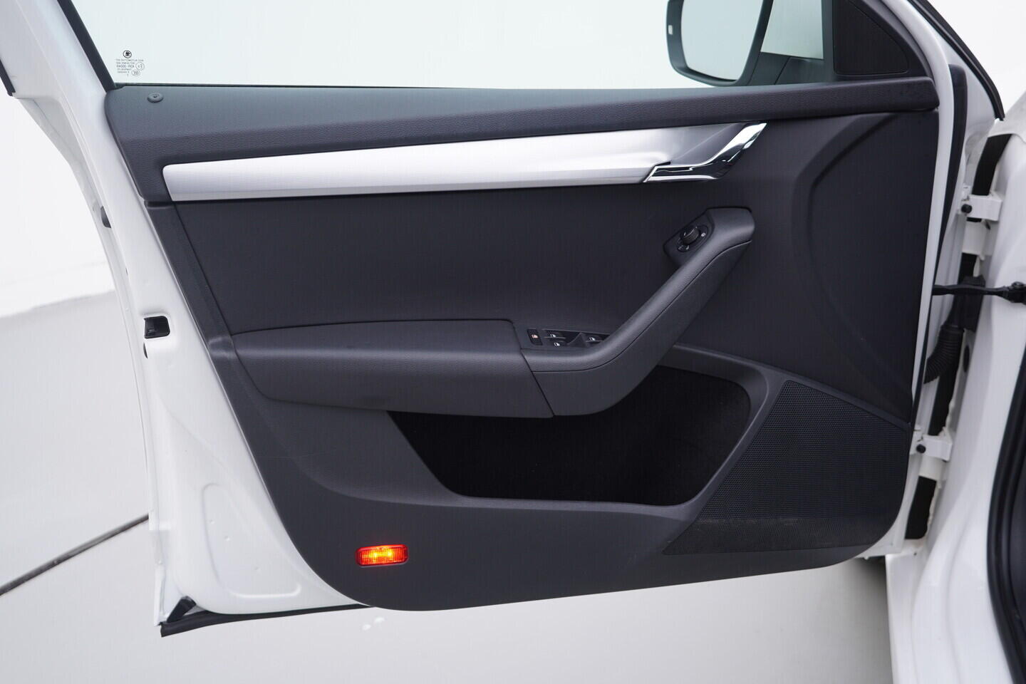 OM190V02749_19.webp_OCTAVIA Elegance 1.2 TSI 77 kW manuál
