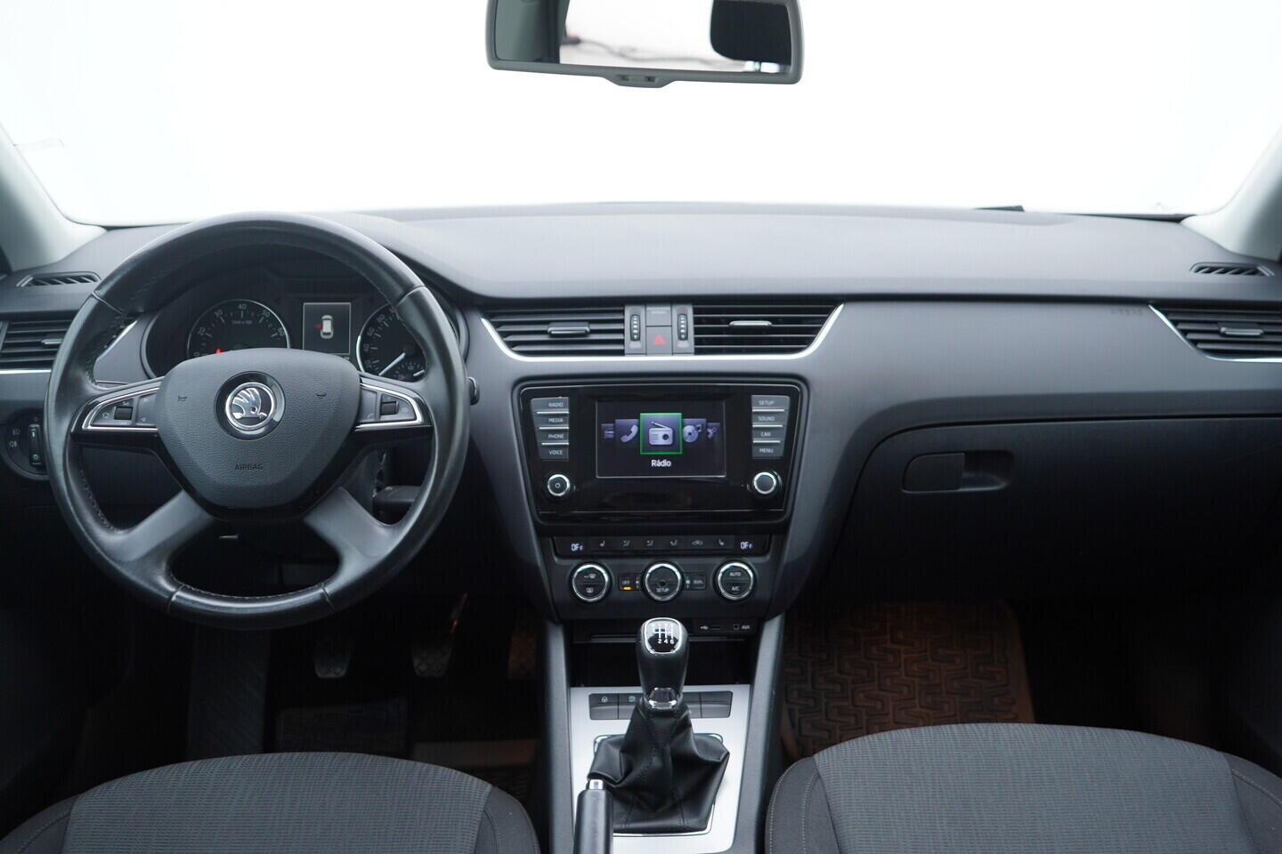 OM190V02749_26.webp_OCTAVIA Elegance 1.2 TSI 77 kW manuál