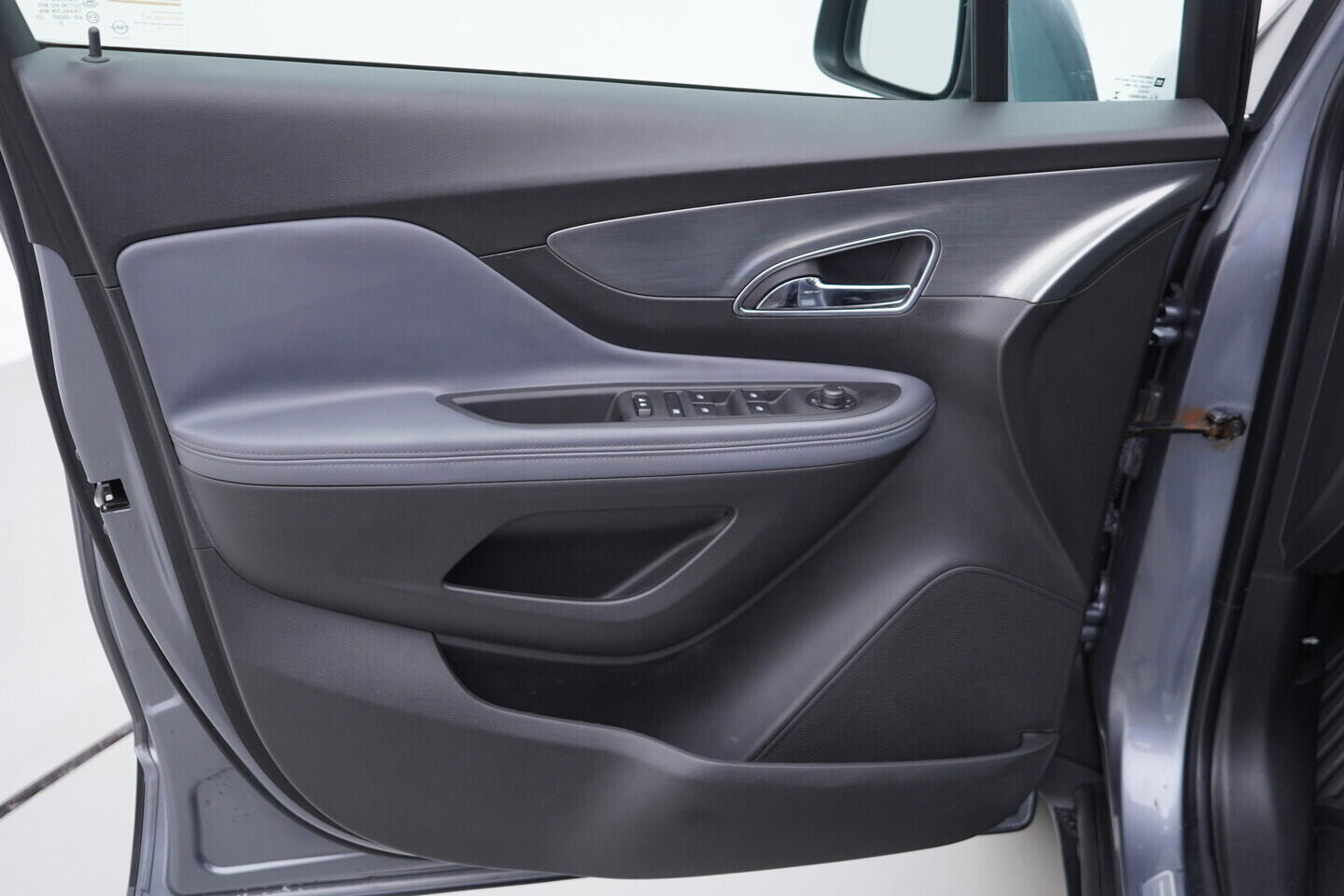 OM190V02750_19.webp_MOKKA COSMO 1.7  96 kW manuál