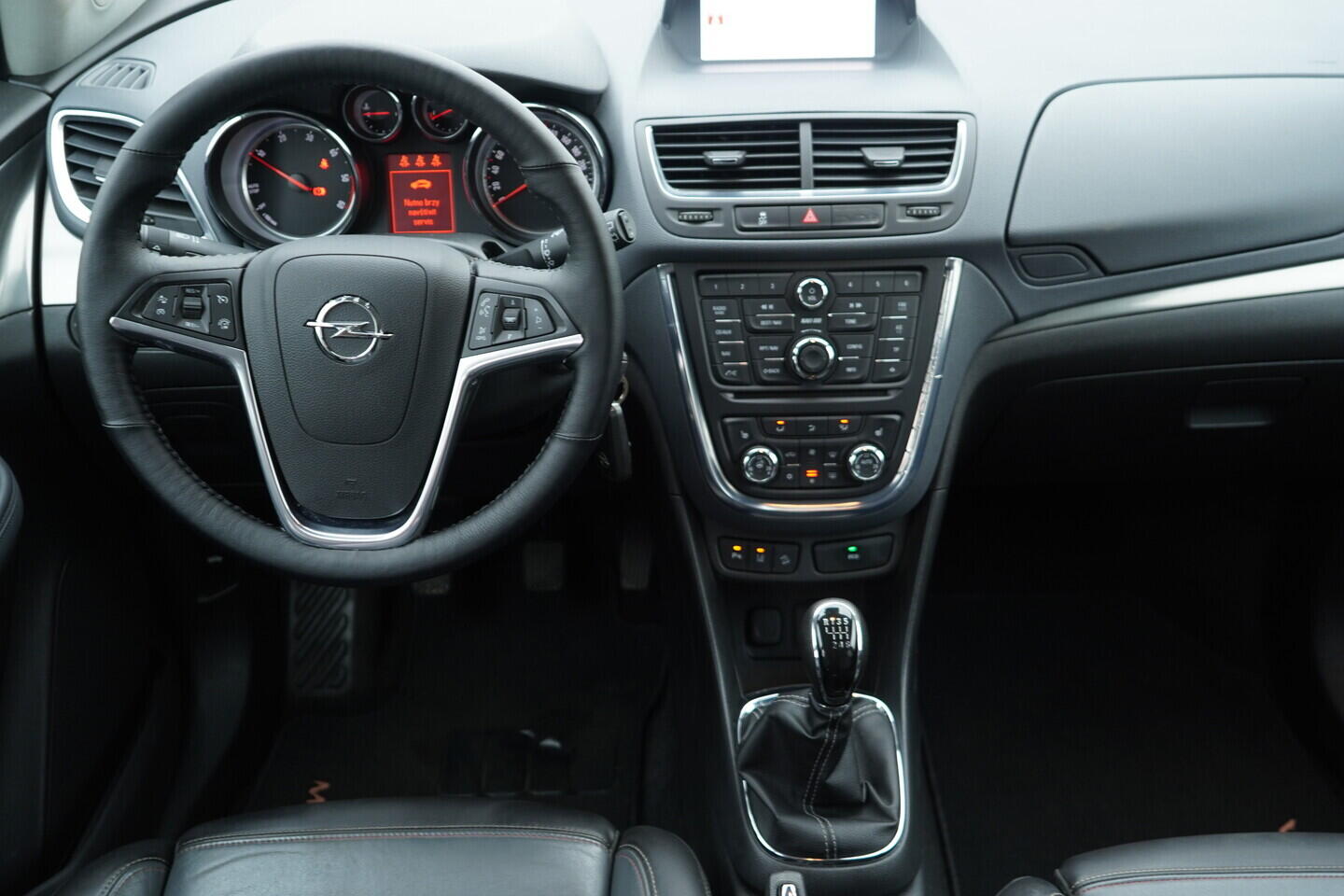 OM190V02750_28.webp_MOKKA COSMO 1.7  96 kW manuál